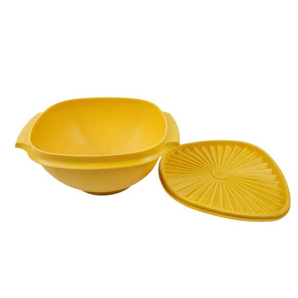 Vintage Tupperware Bowl Square Servalier Harvest Gold Sunburst Lid 6 cup Yellow - Picture 9 of 12